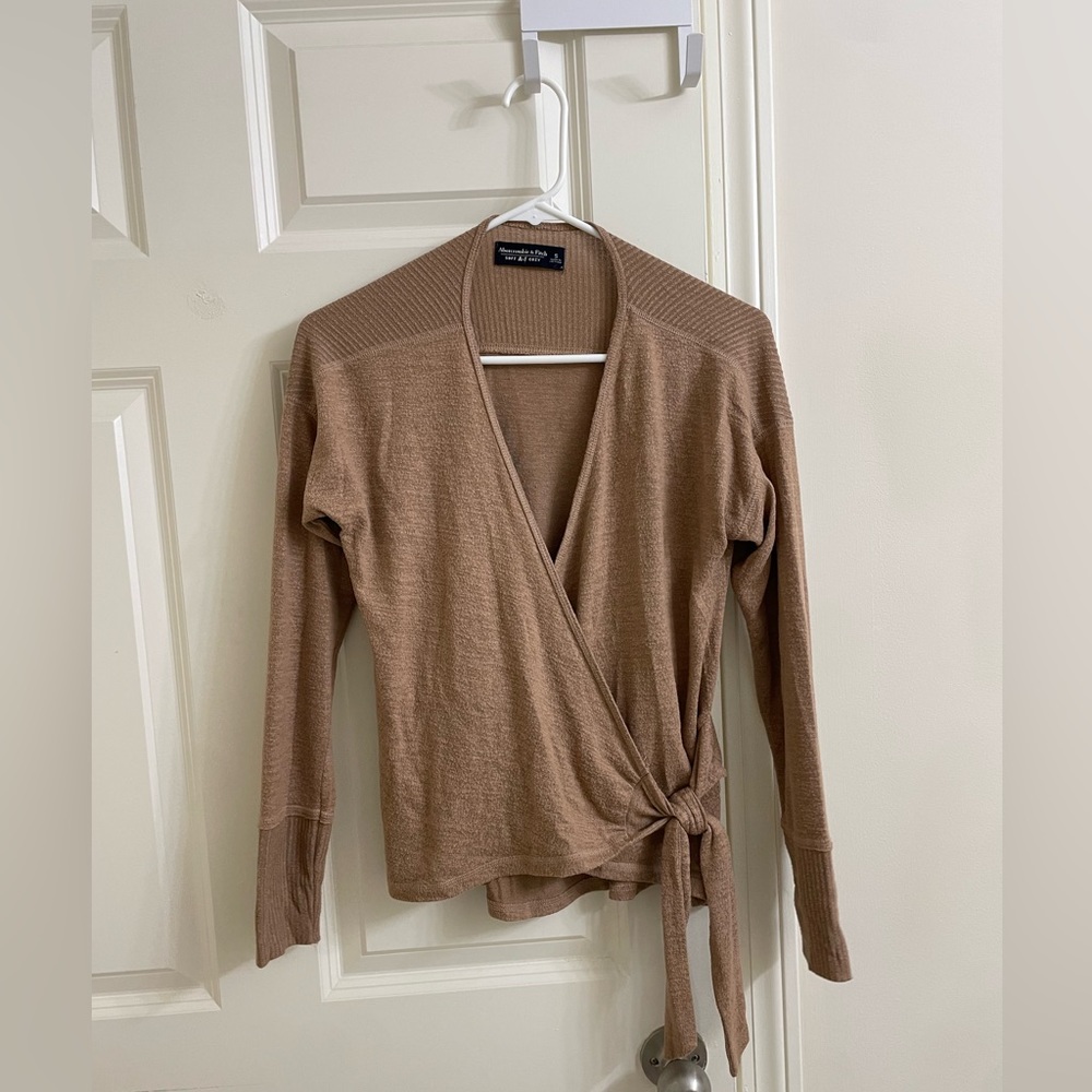 Abercrombie & Fitch Sweater